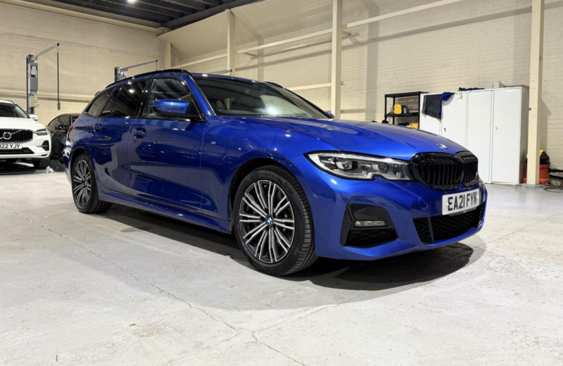 2021 BMW 3 Series 2.0 330e 12kwh M Sport Touring Auto Euro 6 (s/s) 5dr in Blue — image 1