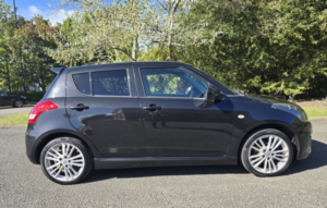 2014 Suzuki Swift 1.6 Sport in Black — image 6