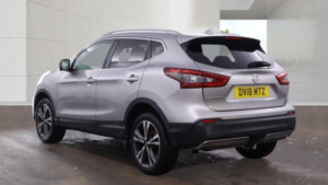 2018 Nissan Qashqai 1.2 Dig-T N-Connecta Euro 6 (s/s) 5dr in Silver — image 4