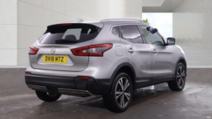 2018 Nissan Qashqai 1.2 Dig-T N-Connecta Euro 6 (s/s) 5dr in Silver — image 5