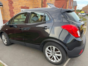 2016 Vauxhall Mokka 1.6 I Exclusiv in Black — image 2