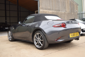 2015 Mazda Mx-5 2.0 Skyactiv-G Sport Nav in Grey — image 6