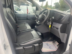 2021 Citroen Dispatch 1.5 Bluehdi 1000 Enterprise M in White — image 3
