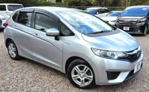 2016 Honda Fit 1.5l Hybrid- Ulez/caz Pass-Half Leather Seats- Free 24months Gold Warranty & 12months Aa Breakdown Cover in Silver — image 2
