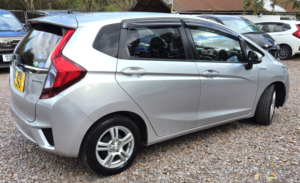 2016 Honda Fit 1.5l Hybrid- Ulez/caz Pass-Half Leather Seats- Free 24months Gold Warranty & 12months Aa Breakdown Cover in Silver — image 4