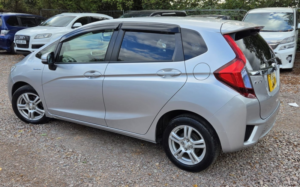 2016 Honda Fit 1.5l Hybrid- Ulez/caz Pass-Half Leather Seats- Free 24months Gold Warranty & 12months Aa Breakdown Cover in Silver — image 6