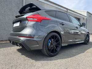 2017 Ford Focus 2.3 T Ecoboost Rs in Grey — image 6