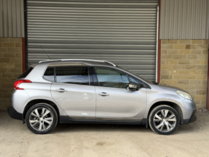 2014 Peugeot 2008 1.6 E-Hdi Feline in Grey — image 4