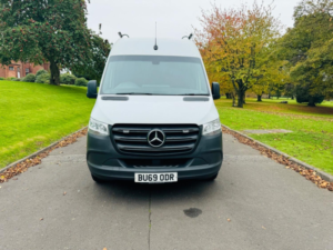 2019 Mercedes-Benz Sprinter 2.1 314 Cdi in White — image 2