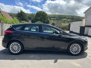 2017 Ford Focus 1.0 T Ecoboost Titanium X in Black — image 2