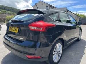 2017 Ford Focus 1.0 T Ecoboost Titanium X in Black — image 4