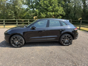 2023 Porsche Macan 2.0 T in Black — image 3