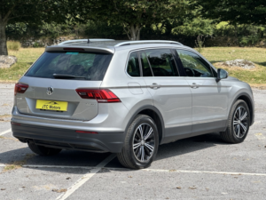2017 Volkswagen Tiguan 2.0 Tdi 150 Se Nav 5dr Man, Diesel, Silver + Excellent Value in Silver — image 3