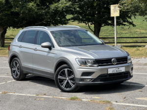 2017 Volkswagen Tiguan 2.0 Tdi 150 Se Nav 5dr Man, Diesel, Silver + Excellent Value in Silver — image 6