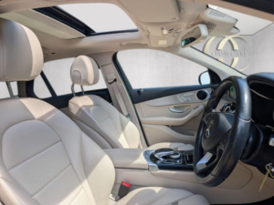 2016 Mercedes-Benz Glc 2.1 Glc220d Sport (premium) G-Tronic 4matic Euro 6 (s/s) 5dr in Black — image 4