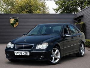 2006 Mercedes-Benz C Class 2.5 C230 Avantgarde Se 7g-Tronic 4dr in Black — image 3