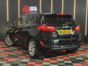 2020 Ford Fiesta 1.0 T Ecoboost Trend in Black — image 2
