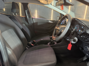 2020 Ford Fiesta 1.0 T Ecoboost Trend in Black — image 6