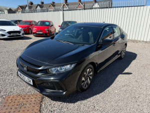 2020 Honda Civic 1.0 Vtec Turbo Se Hatchback 5dr Petrol Manual Euro 6 (s/s) (126 Ps) in Black — image 4