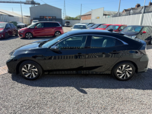 2020 Honda Civic 1.0 Vtec Turbo Se Hatchback 5dr Petrol Manual Euro 6 (s/s) (126 Ps) in Black — image 5