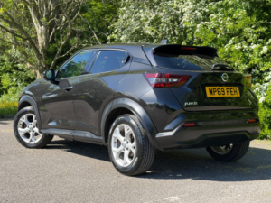 2019 Nissan Juke 1.0 Dig-T N-Connecta SUV 5dr Petrol Manual Euro 6 (s/s) (117 Ps) in Black — image 3