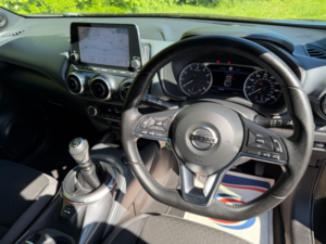 2019 Nissan Juke 1.0 Dig-T N-Connecta SUV 5dr Petrol Manual Euro 6 (s/s) (117 Ps) in Black — image 5