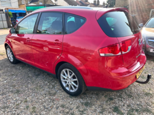 2013 SEAT Altea Xl 1.6 Tdi Cr Se Copa in Red — image 6