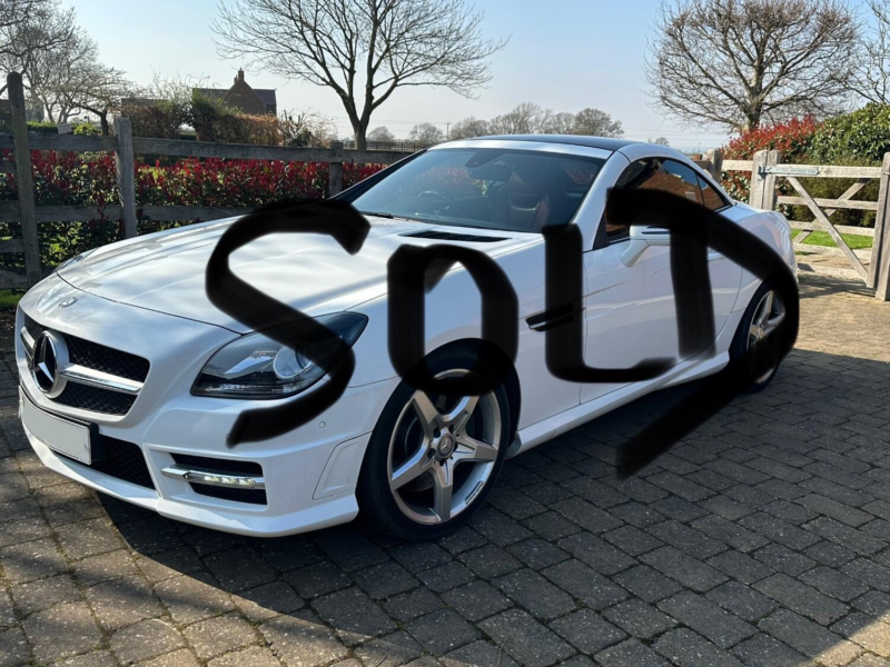 2013 Mercedes-Benz Slk 2.1 Slk250 Cdi Amg Sport in White — image 1