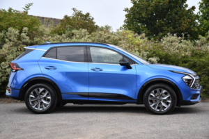 2024 Kia Sportage 1.6 H T-Gdi Gt-Line SUV 5dr Petrol Hybrid Auto Euro 6 (s/s) (226 Bhp) in Blue — image 2