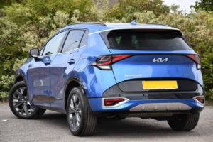 2024 Kia Sportage 1.6 H T-Gdi Gt-Line SUV 5dr Petrol Hybrid Auto Euro 6 (s/s) (226 Bhp) in Blue — image 3