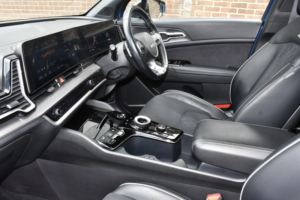 2024 Kia Sportage 1.6 H T-Gdi Gt-Line SUV 5dr Petrol Hybrid Auto Euro 6 (s/s) (226 Bhp) in Blue — image 4