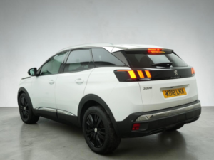2018 Peugeot 3008 1.2 Puretech Allure Eat Euro 6 (s/s) 5dr in White — image 5