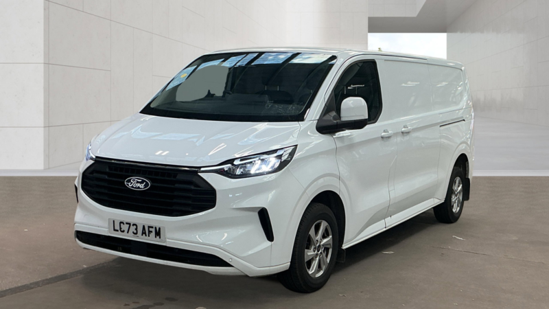 2024 Ford Transit Custom 2.0 300 Ecoblue Limited Panel Van 5dr Diesel Manual L2 H1 Euro 6 136 Ps in White — image 1
