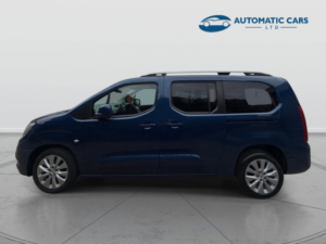2021 Vauxhall Combo Life 7seater Elite Extra Long S/s in Blue — image 4