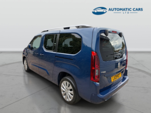 2021 Vauxhall Combo Life 7seater Elite Extra Long S/s in Blue — image 5