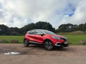 2019 Renault Captur 0.9 Tce Energy Iconic SUV 5dr Petrol Manual Euro 6 (s/s) (90 Ps) in Red — image 5
