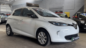 2015 Renault Zoe Dynamique Nav Electric Automatic White 5dr Lowtax+satnav+10 Stamps in White — image 4