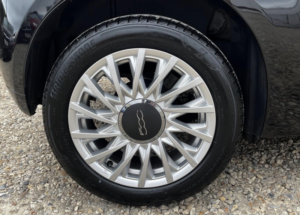 2021 Fiat 500 1.0 1.0 70hp Mild Hybrid Lounge in Black — image 4