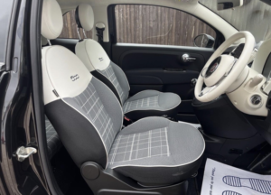 2021 Fiat 500 1.0 1.0 70hp Mild Hybrid Lounge in Black — image 5