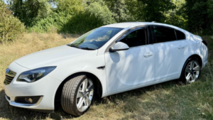 2016 Vauxhall Insignia 1.4 I Turbo*sri Nav*carplay-Bt-Dab-Cam-19’s-6spd*stunner!* in White — image 6