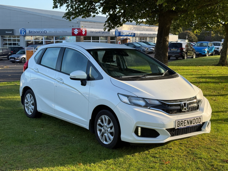 2018 Honda Jazz 1.3 I-Vtec Se Hatchback 5dr Petrol Manual Euro 6 (s/s) (102 Ps) in White — image 1