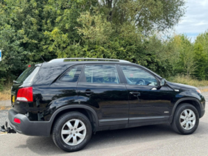 2010 Kia Sorento 2.2 Crdi Kx-1 AWD Euro 5 5dr in Black — image 5