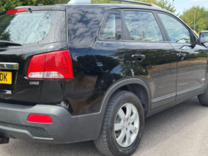2010 Kia Sorento 2.2 Crdi Kx-1 AWD Euro 5 5dr in Black — image 6