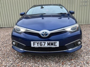 2017 Toyota Auris 1.8 Vvt-H Excel CVT Euro 6 (s/s) 5dr (safety Sense) in Blue — image 2