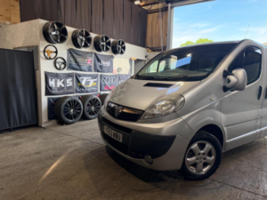2013 Vauxhall Vivaro 2.0 2900 Cdti Sportive Fwd L3 4dr in Silver — image 3