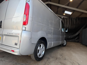 2013 Vauxhall Vivaro 2.0 2900 Cdti Sportive Fwd L3 4dr in Silver — image 5