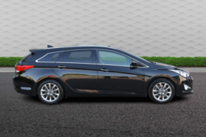 2014 Hyundai I40 1.7 Crdi Style Auto Euro 5 5dr in Black — image 4