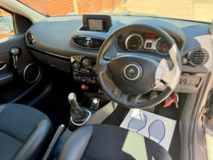 2012 Renault Clio 1.2 Dynamique Tomtom Euro 5 5dr in Grey — image 6