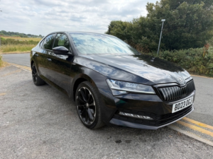 2023 Skoda Superb Sportline Plus Iv DSG in Black — image 2