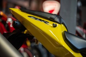 2003 Honda Cbr900rr Fireblade *954 Original Example* in Black — image 4